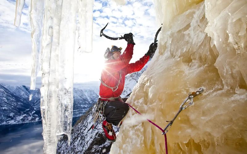 یخ شکن در کوهنوردی