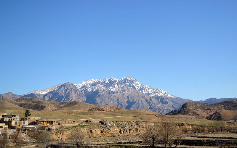 کوه دنا