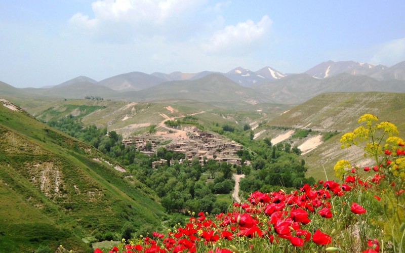 مسیر دسترسی به کوه کمال